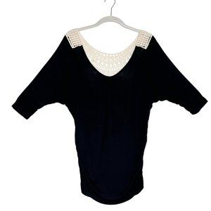 American Dream Women's Crochet Neck Pullover Top in Black/Tan - Sz L